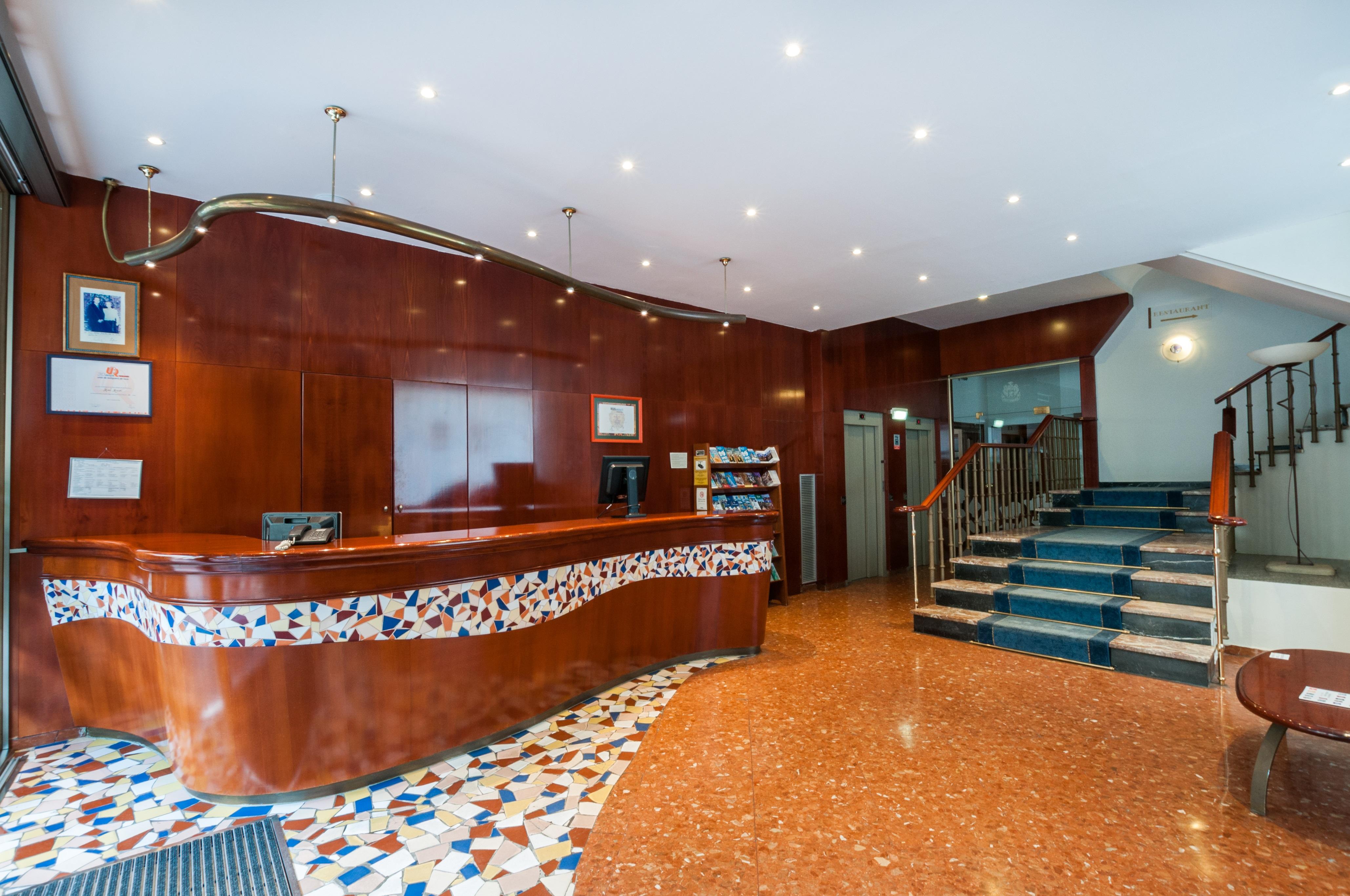 ريوس Hotel Gaudi المظهر الخارجي الصورة