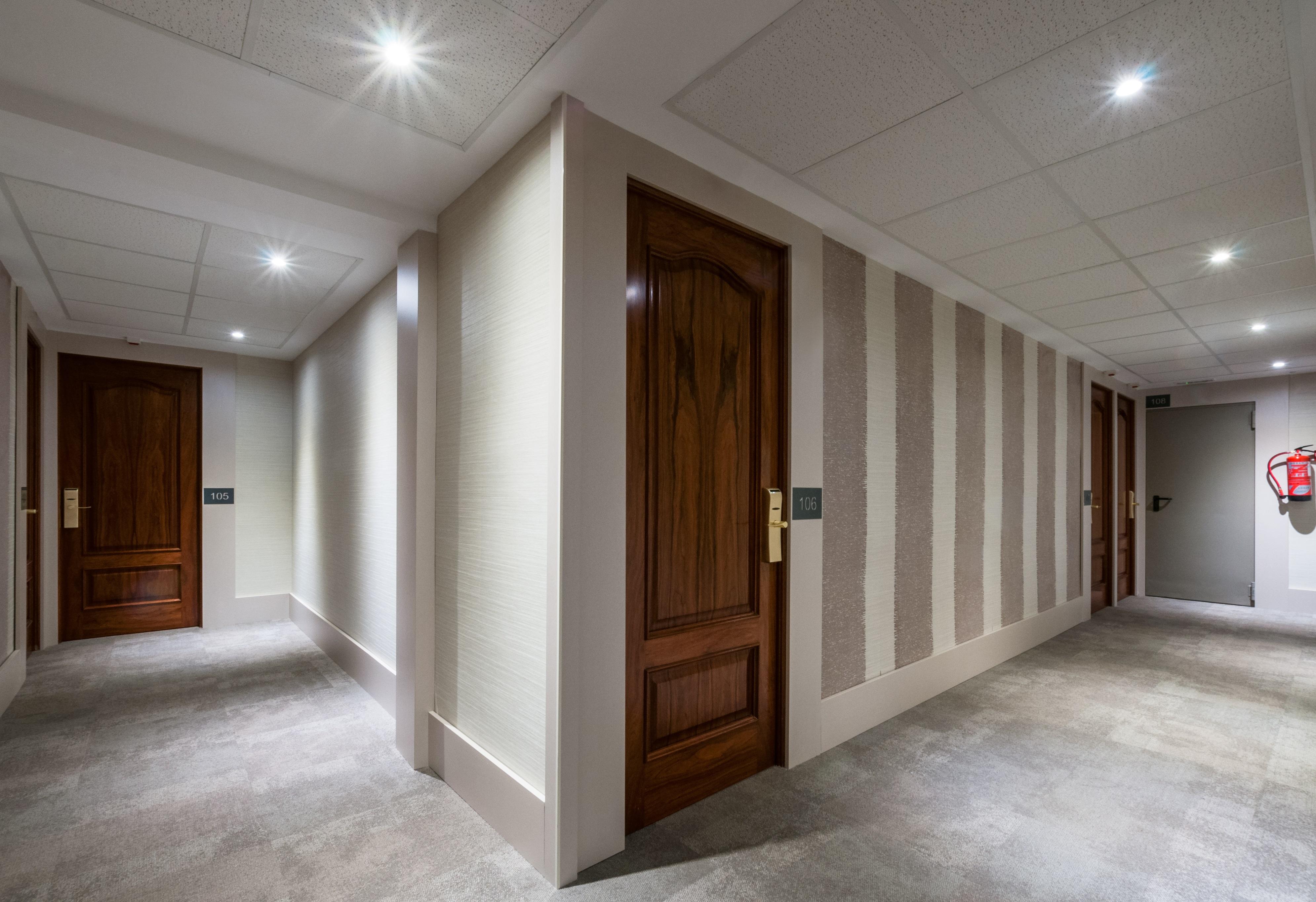 Hotel Gaudi ريوس المظهر الخارجي الصورة