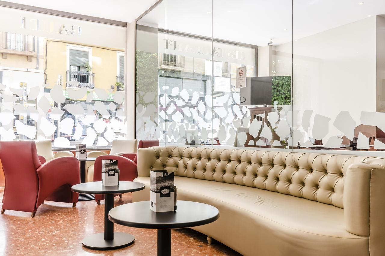 Hotel Gaudi ريوس المظهر الخارجي الصورة